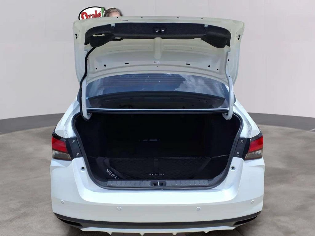 Used 2025 Nissan Versa SR w/ Trunk Package FWD image 9