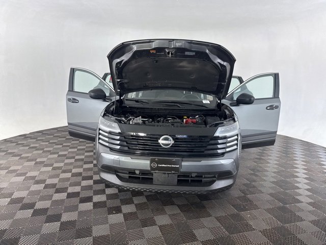 Used 2025 Nissan Kicks S image 11