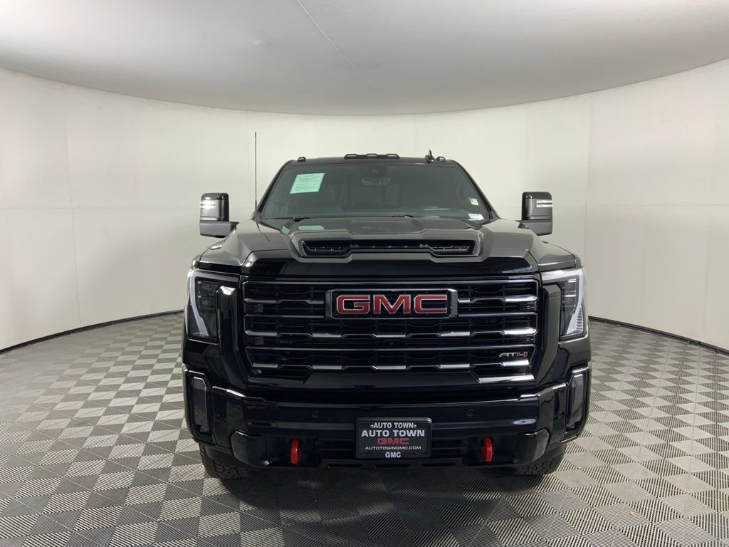 Used 2024 GMC Sierra 2500 AT4 w/ AT4 Premium Plus Package AWD/4WD image 4