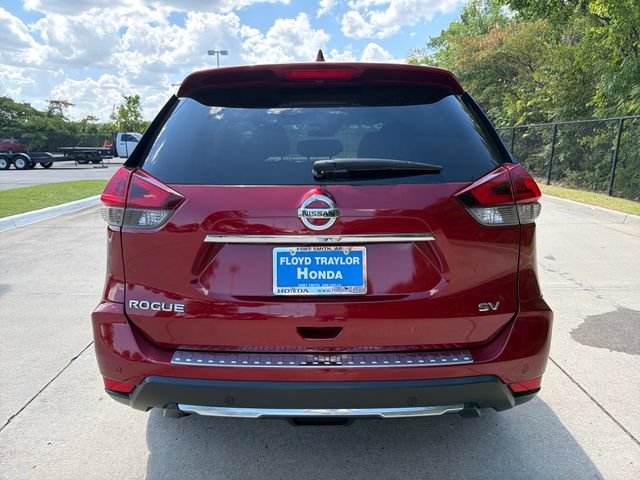 Used 2020 Nissan Rogue SV w/ Premium Package FWD image 4