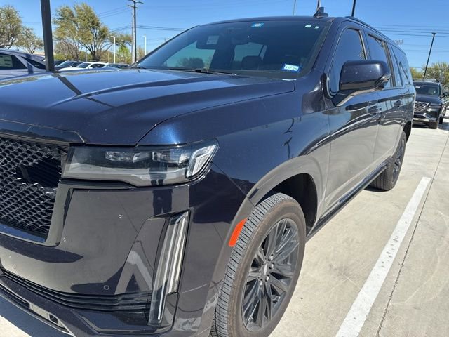 Used 2023 Cadillac Escalade ESV Sport w/ Touring Package image 2