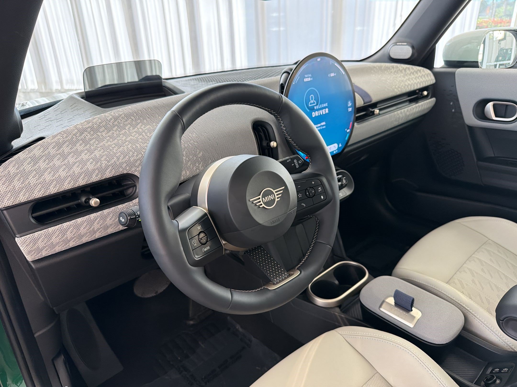 Certified 2025 MINI Cooper S FWD image 4