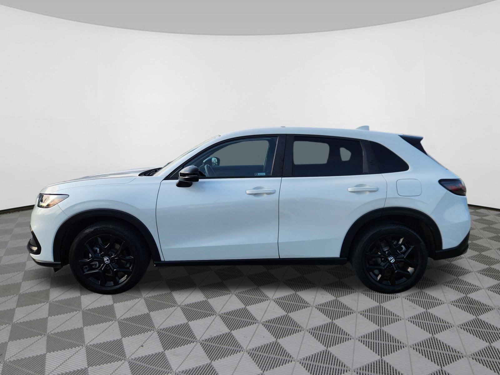Certified 2024 Honda HR-V Sport image 5