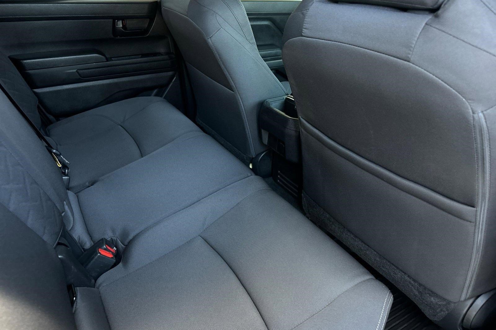 Used 2025 Toyota Tacoma SR5 AWD/4WD image 29