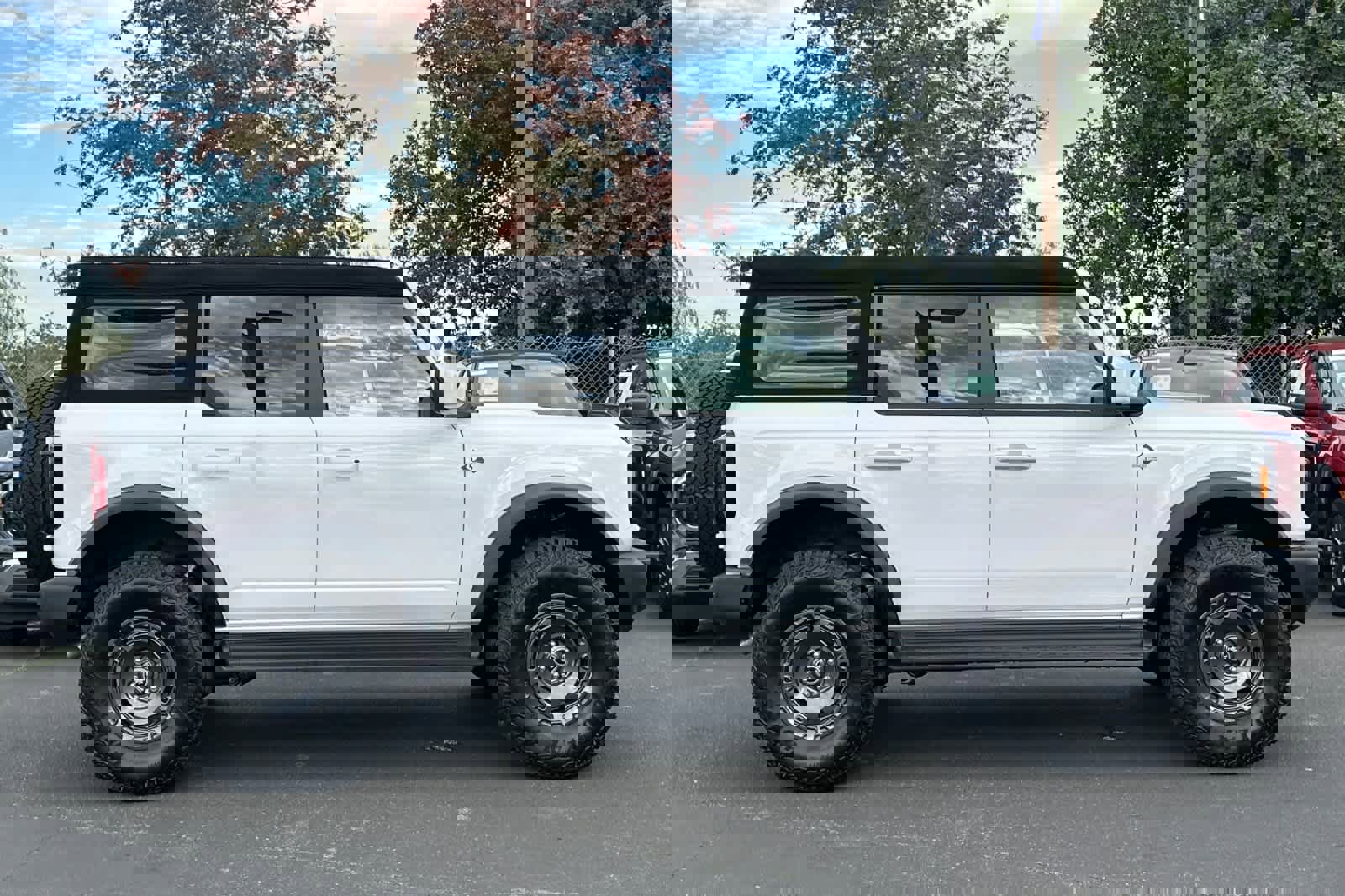 New 2025 Ford Bronco Outer Banks w/ Sasquatch Package image 8