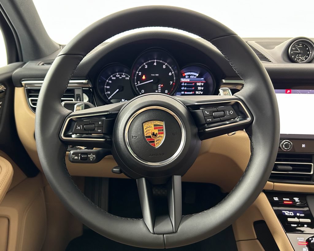 New 2026 Porsche Macan AWD/4WD image 17