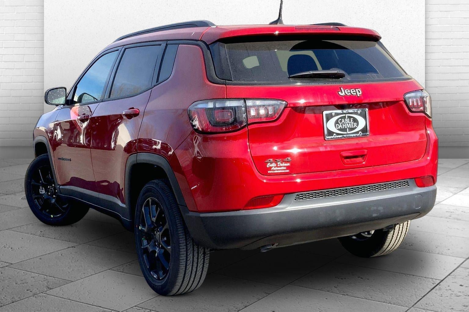 New 2026 Jeep Compass Latitude AWD/4WD image 3