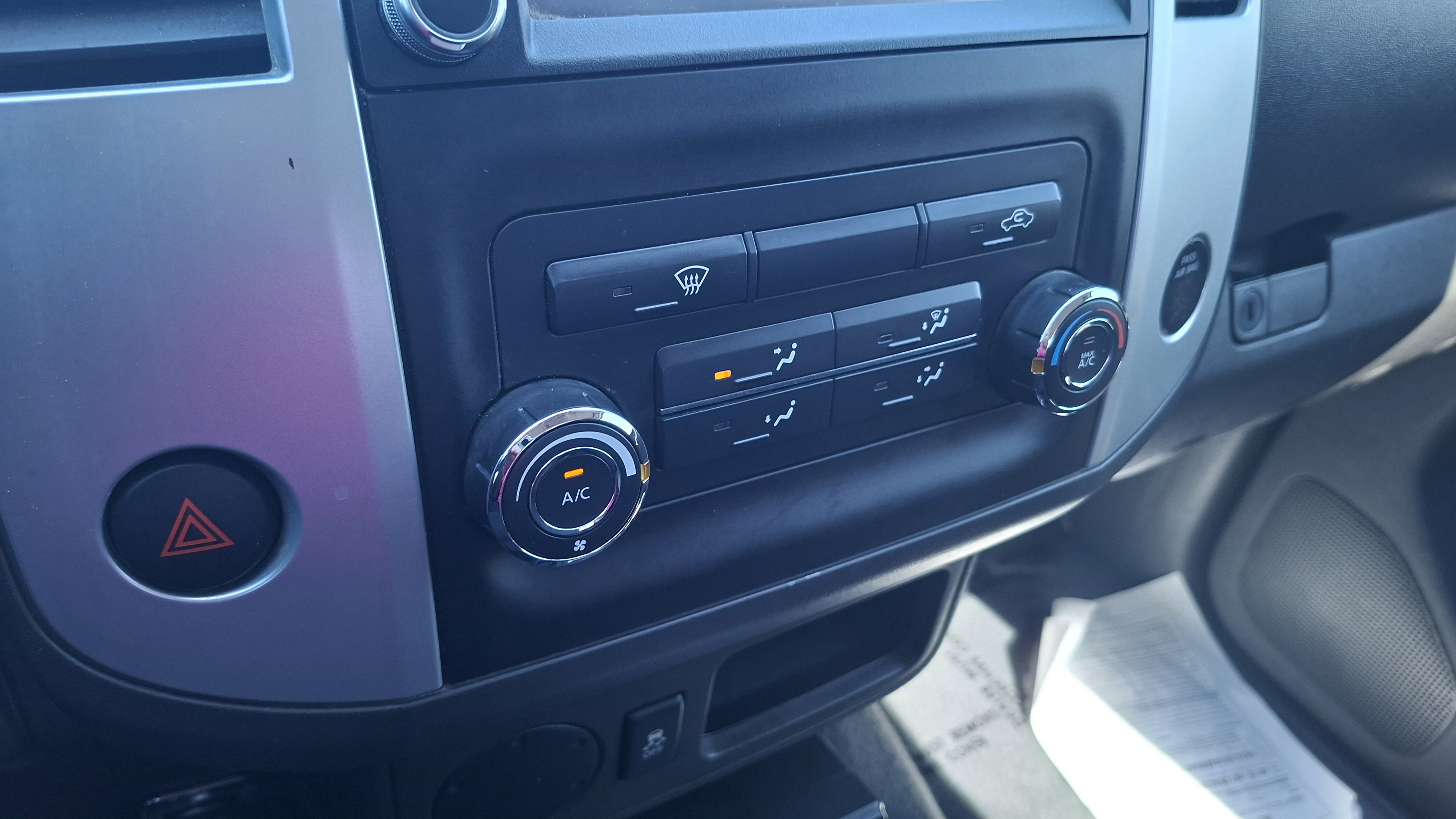 Used 2019 Nissan Frontier SV image 14