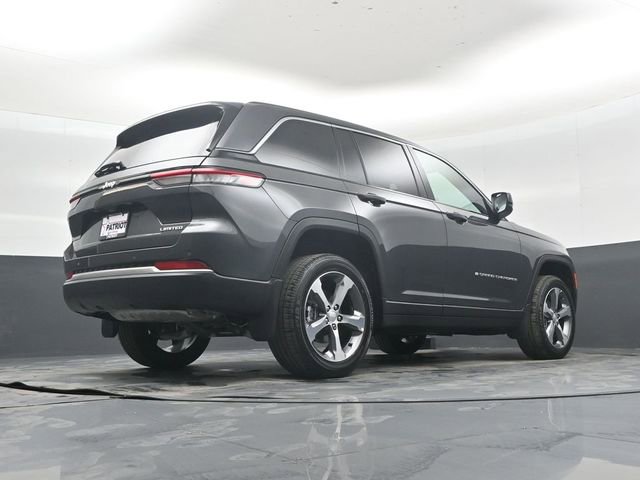 New 2026 Jeep Grand Cherokee Limited w/ Trailer Tow Package RWD image 40