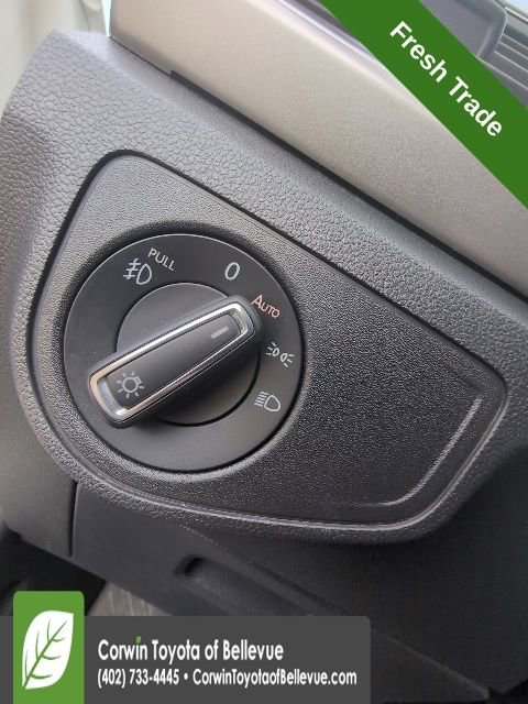 Used 2018 Volkswagen Atlas SE image 15