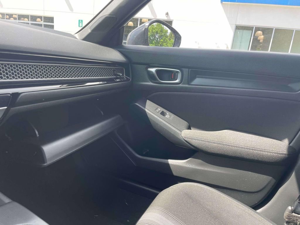 Used 2022 Honda Civic Sport image 32