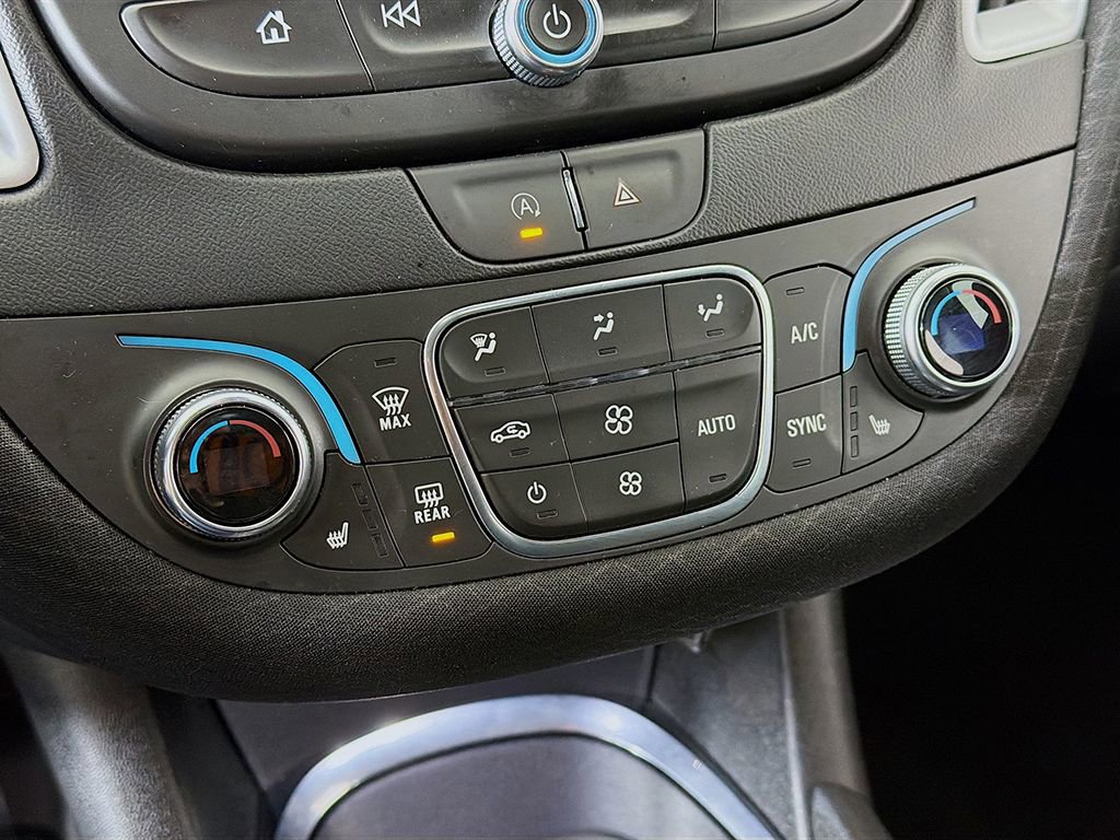 Used 2023 Chevrolet Malibu LT image 33