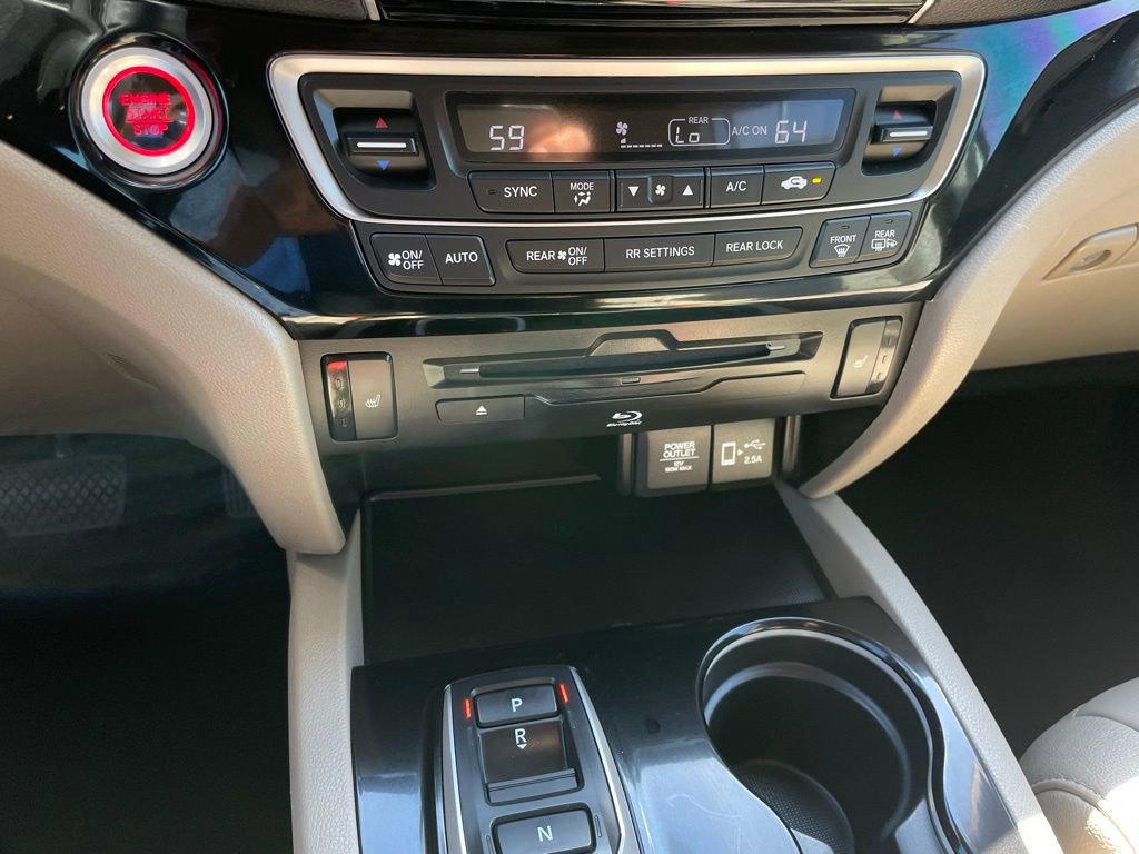 Used 2022 Honda Pilot Touring image 18