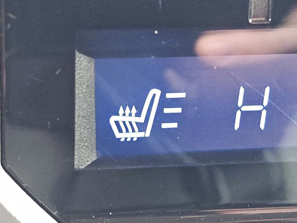 Used 2020 Toyota Tundra Limited w/ Limited Premium Package image 17