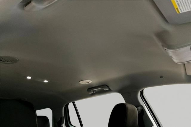 Used 2023 GMC Acadia SLE w/ Driver Convenience Package FWD image 25