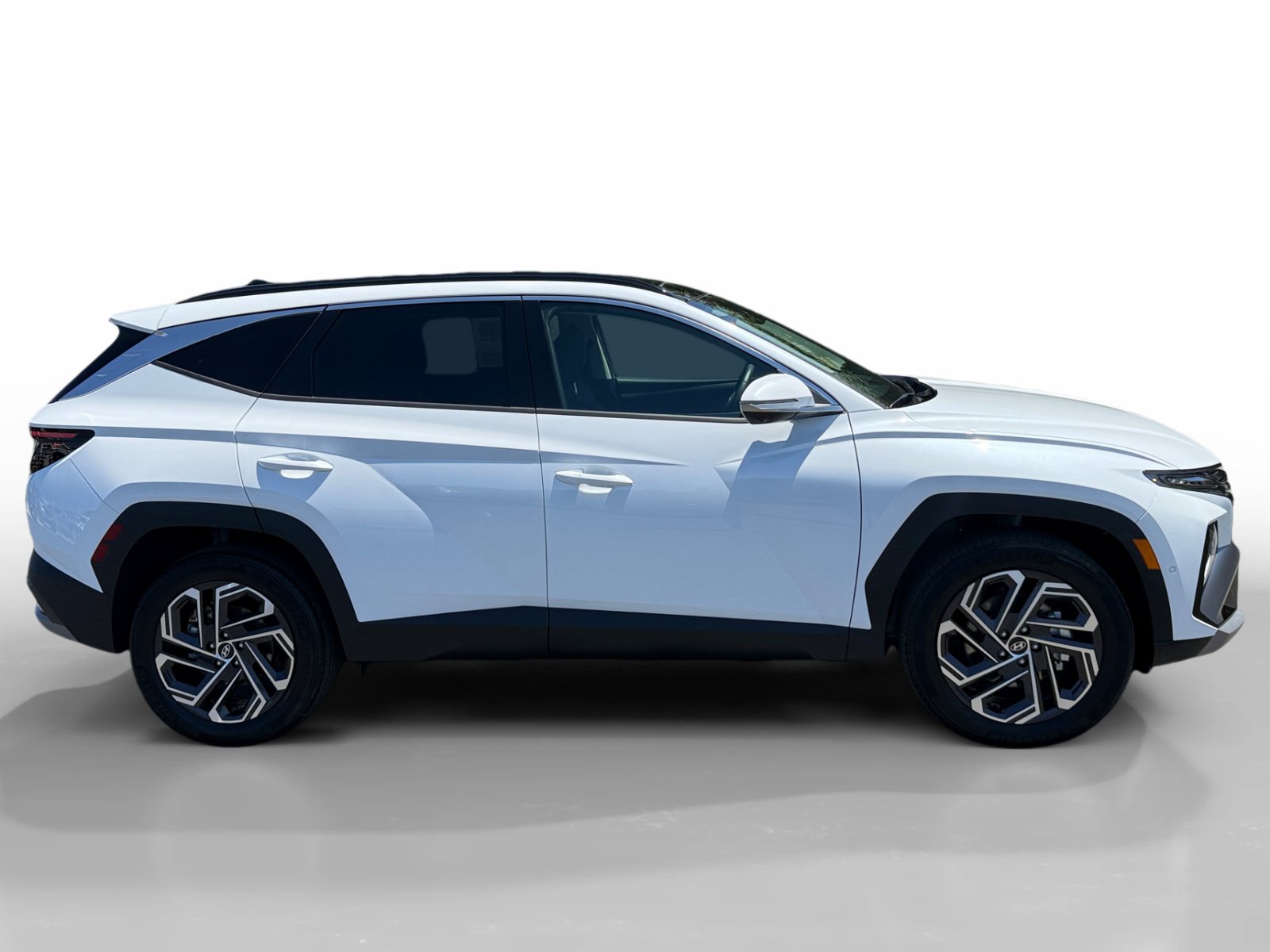 Used 2025 Hyundai Tucson Limited AWD/4WD image 6