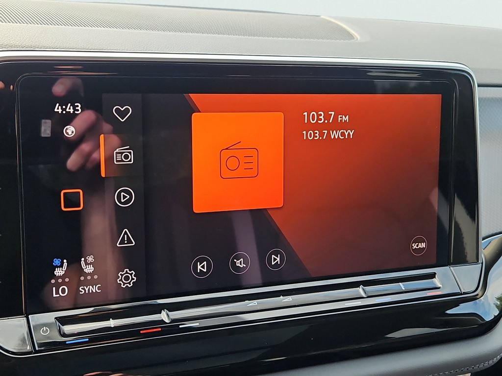Certified 2026 Volkswagen Atlas Peak Edition AWD/4WD image 30