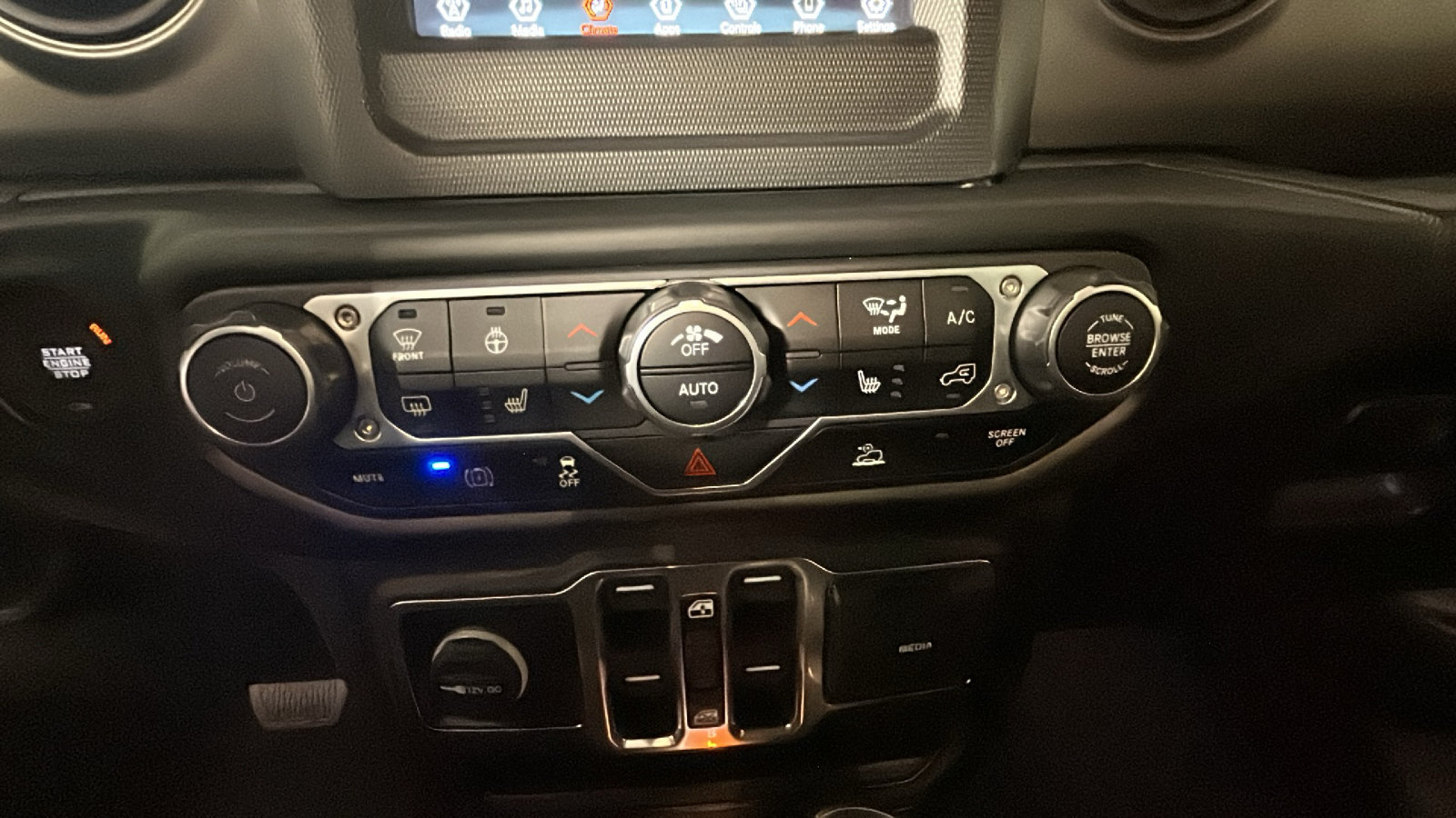 Used 2023 Jeep Wrangler Unlimited w/ Cold Weather Group AWD/4WD image 26