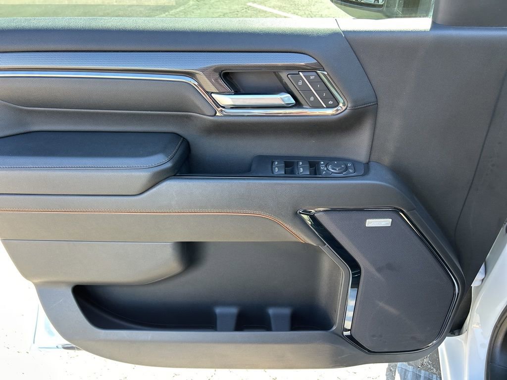 Used 2024 GMC Sierra 2500 AT4 w/ AT4 Premium Plus Package image 17