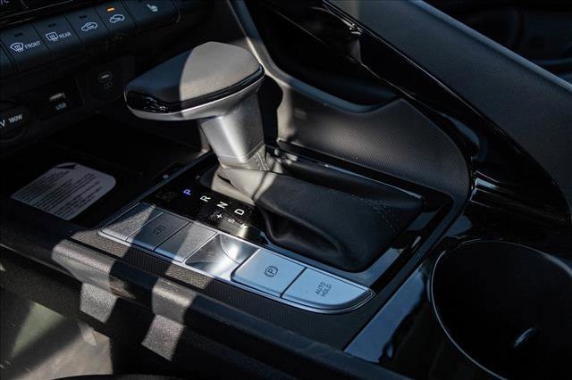 New 2026 Hyundai Elantra Limited image 21