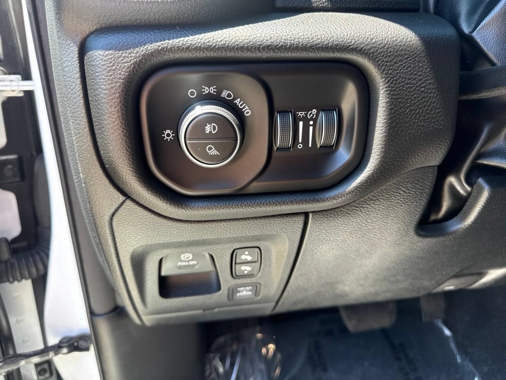 Certified 2025 RAM 1500 Big Horn AWD/4WD image 22