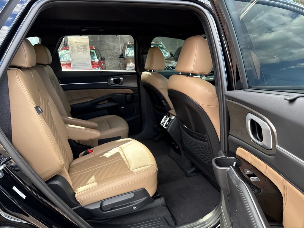 Used 2026 Kia Sorento SX Prestige w/ Olive Brown Leather Package AWD/4WD image 25