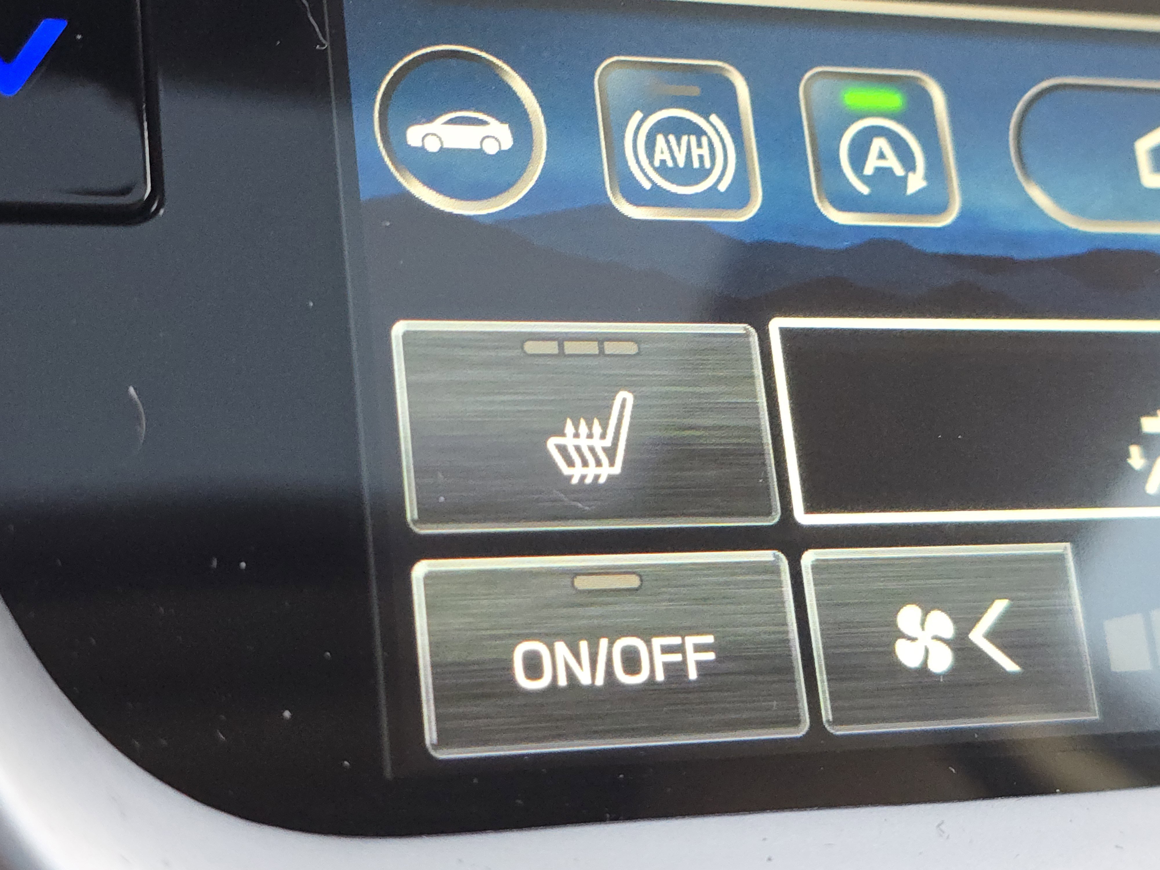 New 2025 Subaru Outback Premium image 13