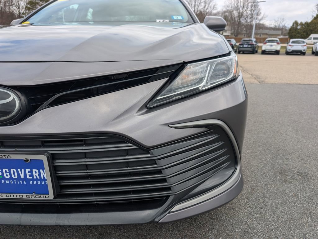 Used 2023 Toyota Camry LE AWD/4WD image 10