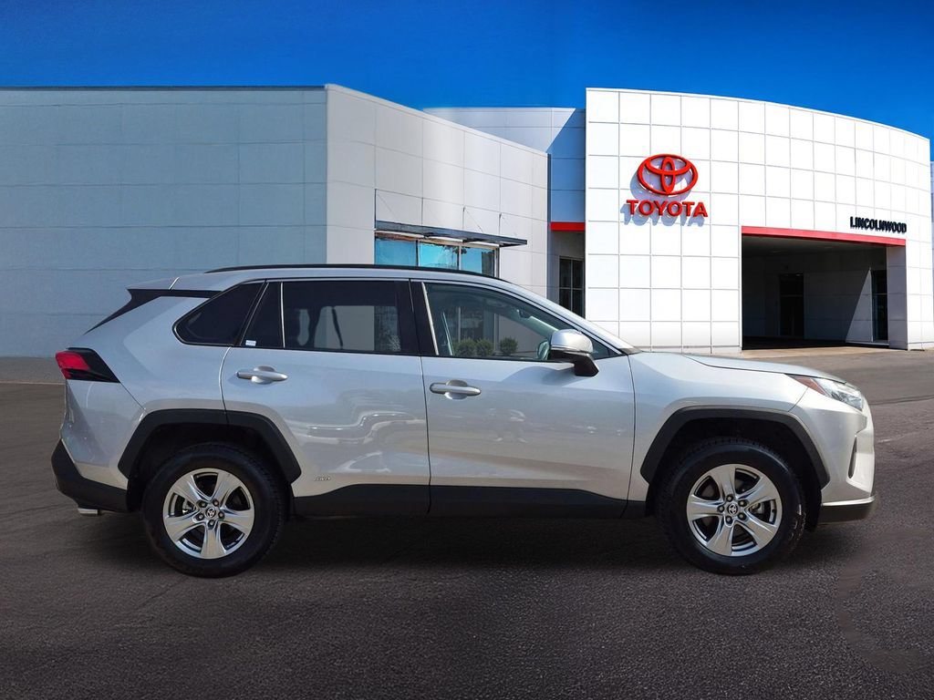 Used 2023 Toyota RAV4 XLE AWD/4WD image 8