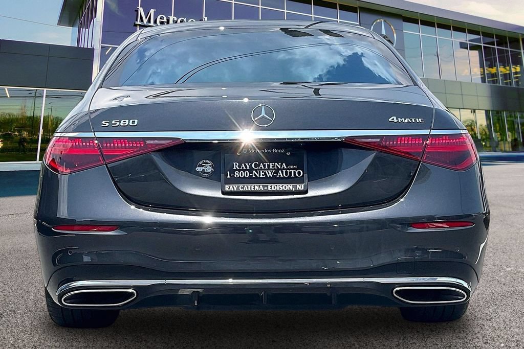 Certified 2025 Mercedes-Benz S 580e 4MATIC Sedan image 3