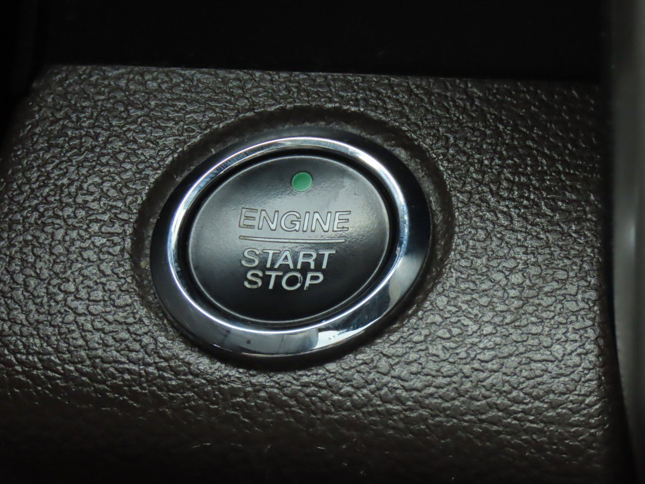 Used 2015 Ford F150 King Ranch w/ Equipment Group 601A Luxury AWD/4WD image 29