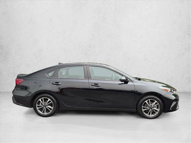 Used 2024 Kia Forte LXS FWD image 4
