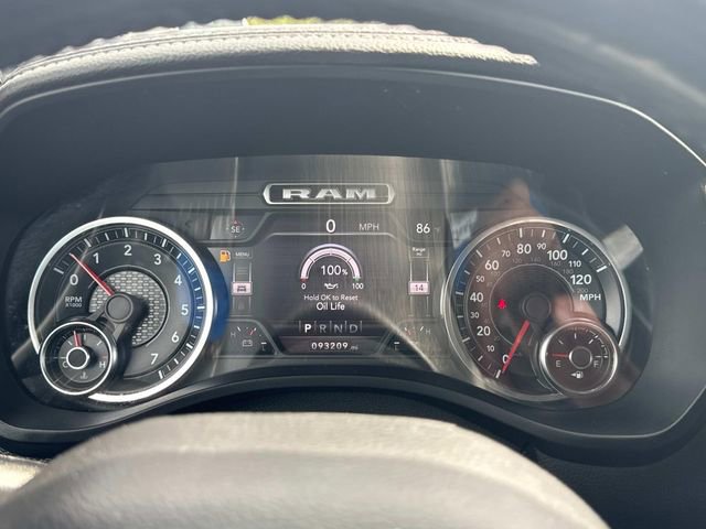 Used 2021 RAM 1500 Laramie w/ Night Edition image 40