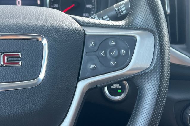 Used 2023 GMC Terrain SLE w/ Elevation Edition image 32