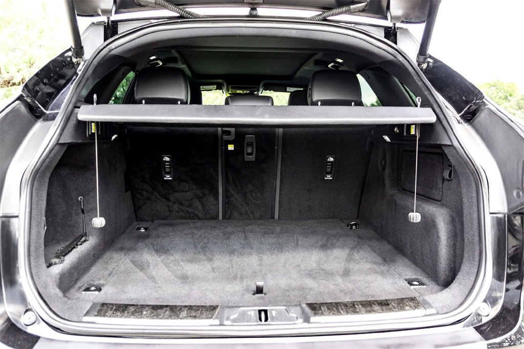 Used 2024 Jaguar F-PACE R-Dynamic S image 33