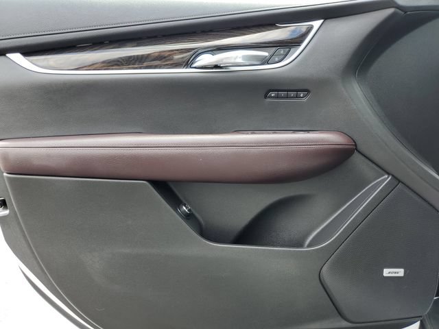 Used 2022 Cadillac XT6 Premium Luxury w/ LPO, Floor Liner Package AWD/4WD image 28