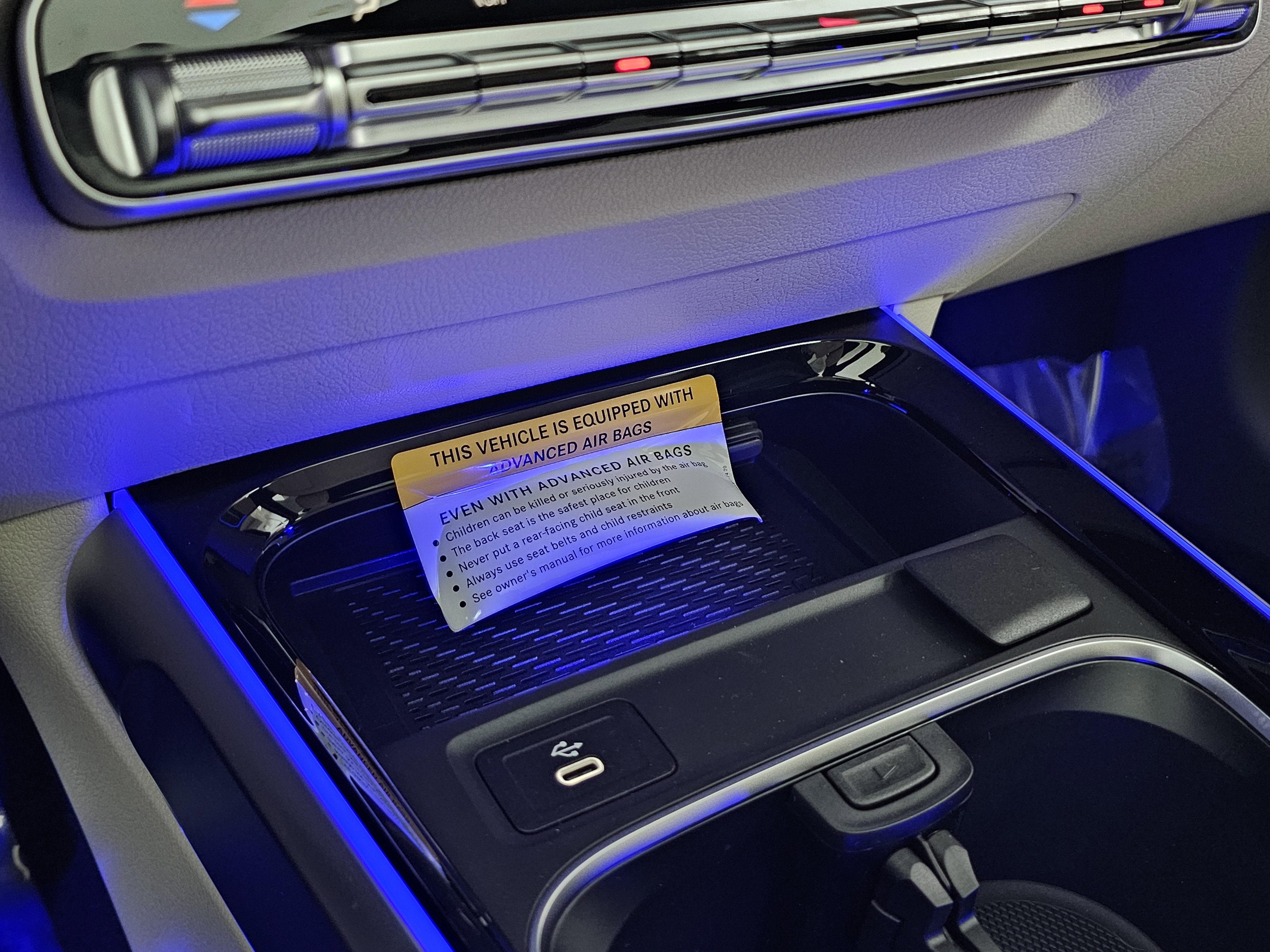 New 2026 Mercedes-Benz GLB 250 4MATIC image 40