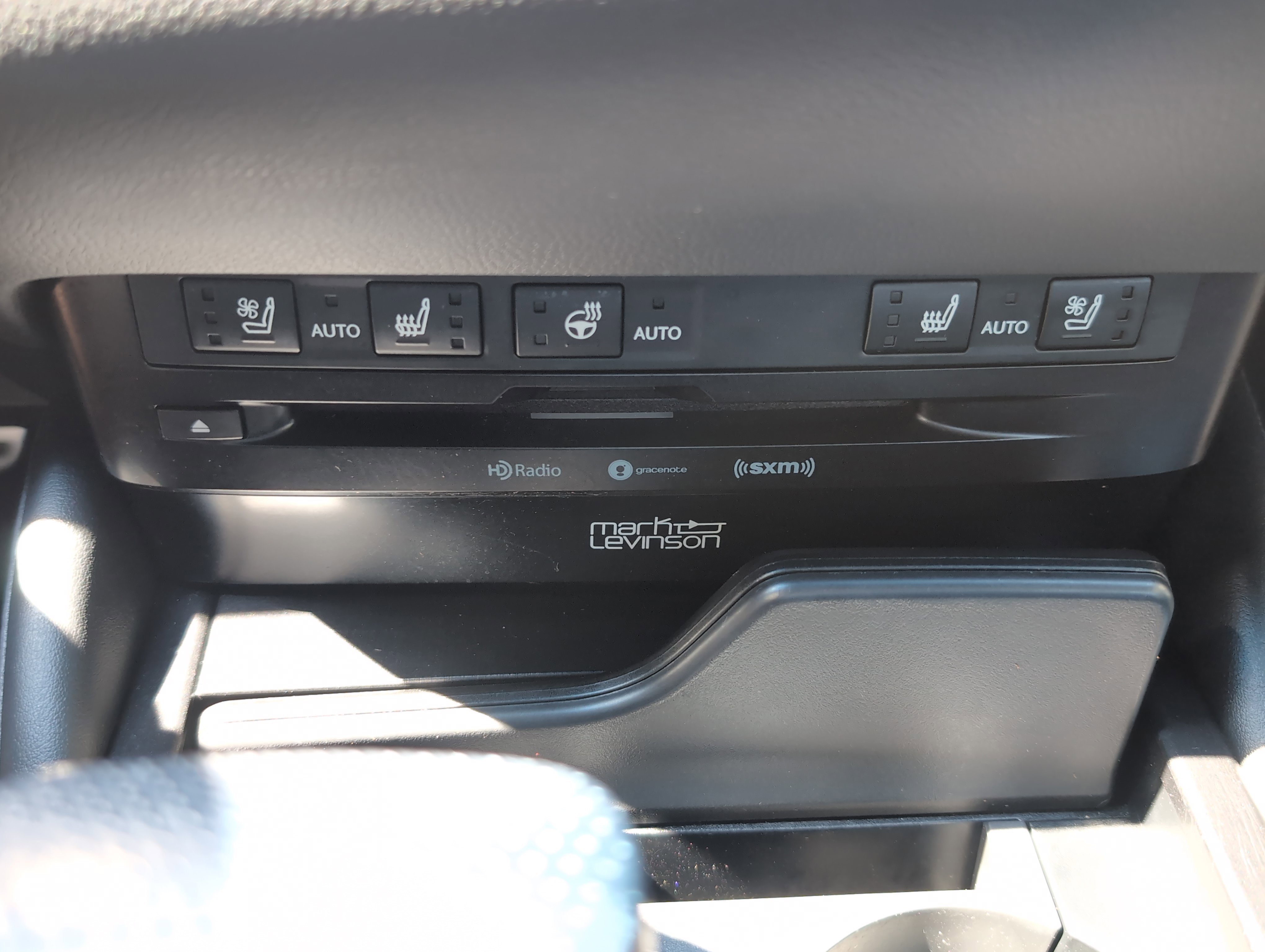 Used 2020 Lexus ES 350 F Sport w/ Accessory Package FWD image 36