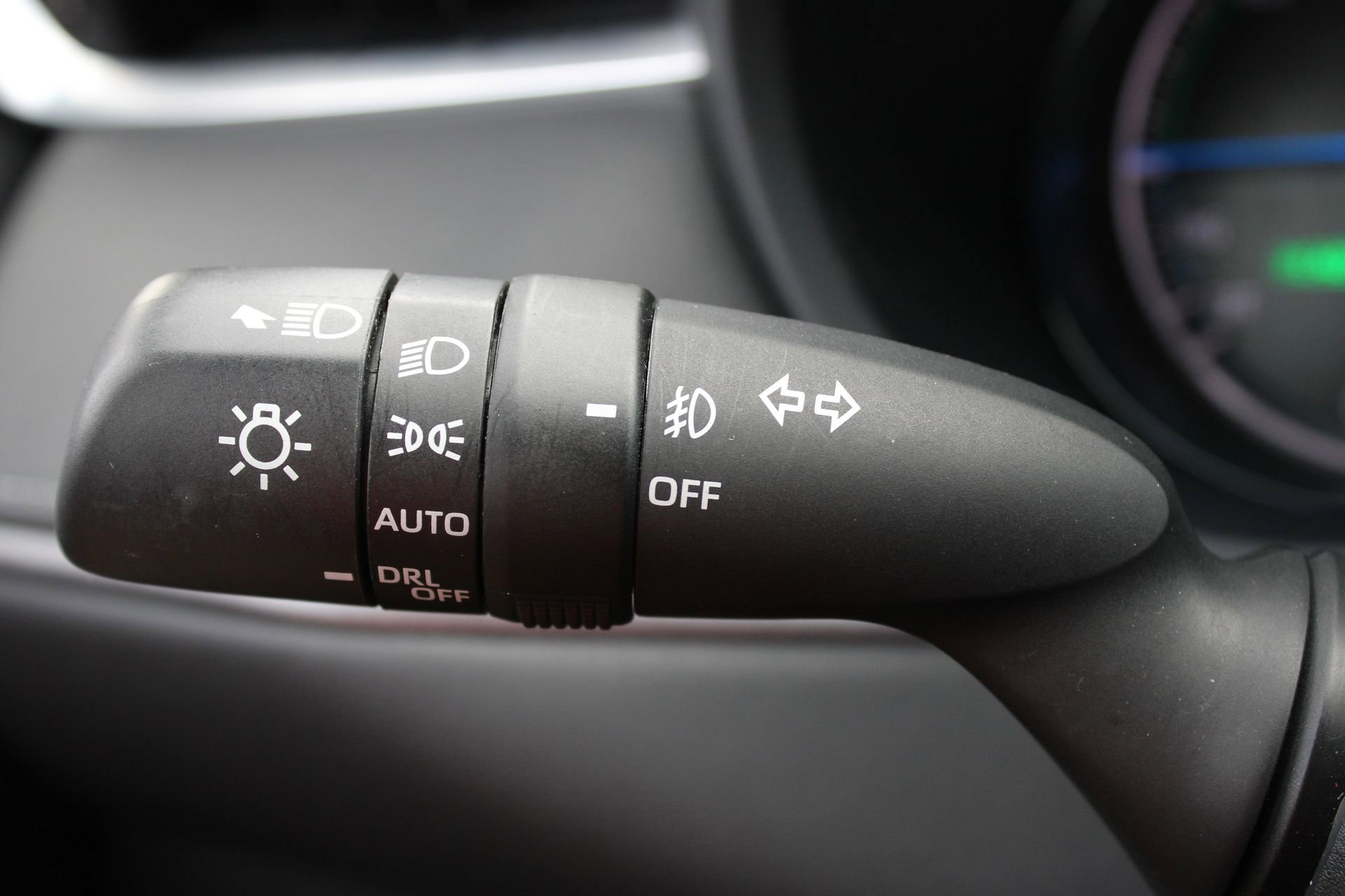 Used 2023 Toyota Venza Nightshade AWD/4WD image 28