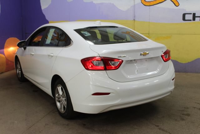 Used 2018 Chevrolet Cruze LT FWD image 6