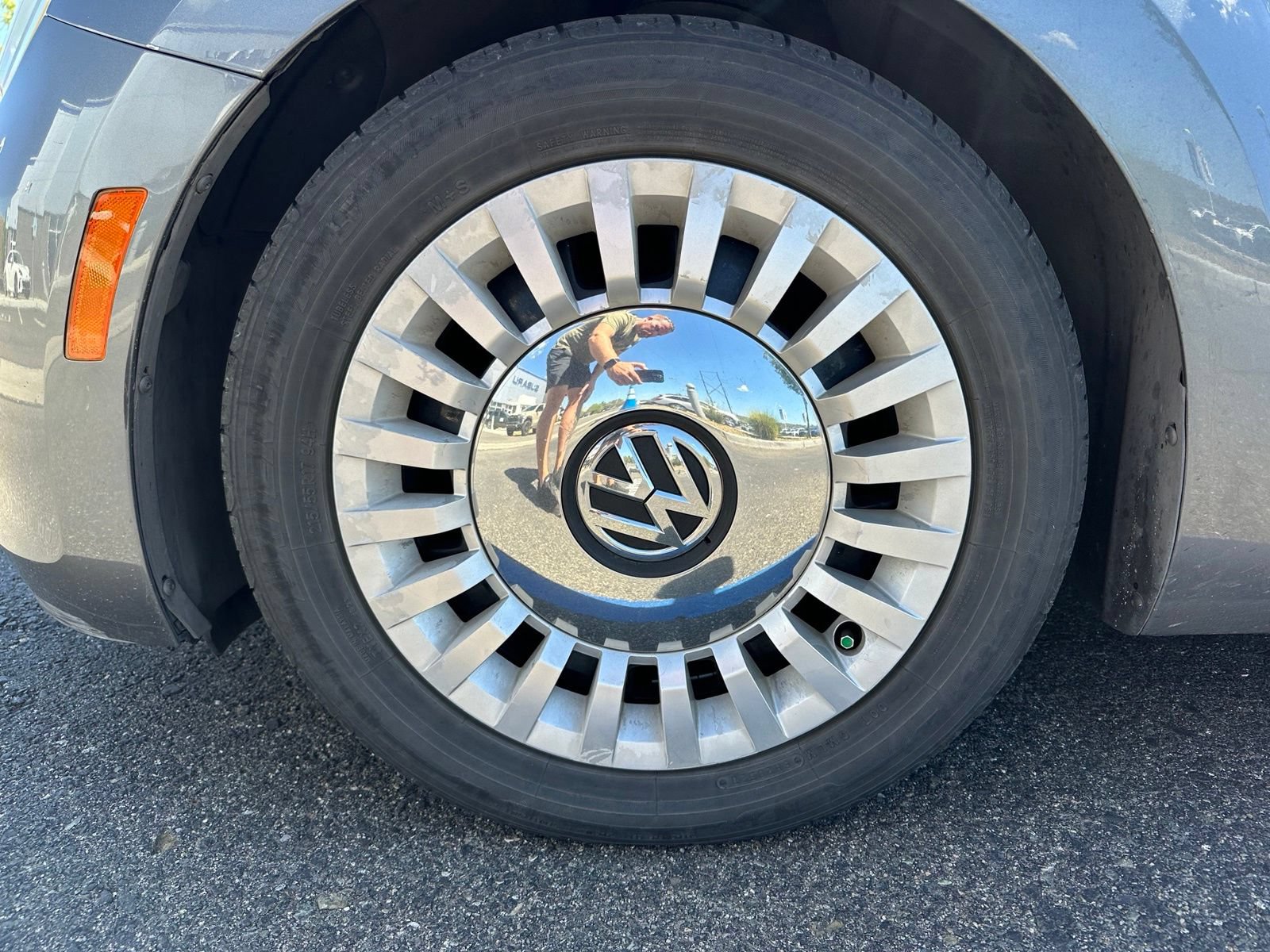Used 2014 Volkswagen Beetle 2.5 FWD image 12