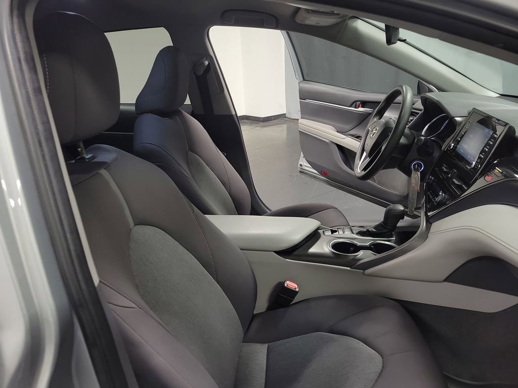 Used 2023 Toyota Camry LE image 22