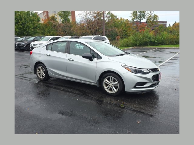 Used 2016 Chevrolet Cruze LT w/ Convenience Package FWD image 1