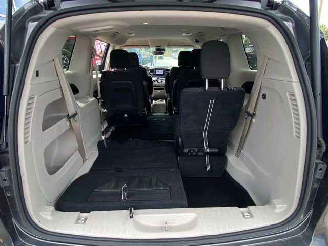 Used 2023 Chrysler Voyager LX FWD image 26