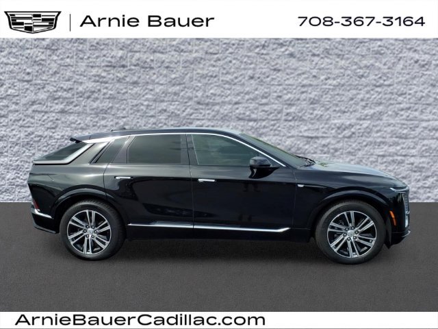 Used 2025 Cadillac Lyriq Luxury AWD/4WD image 4