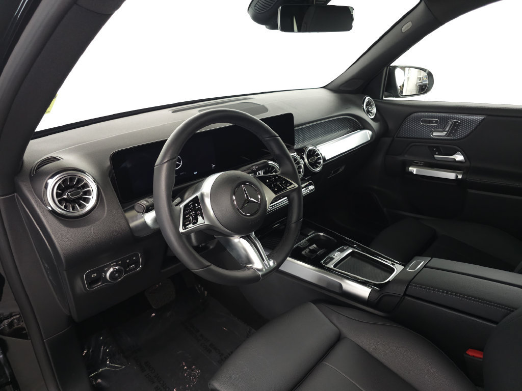 Certified 2026 Mercedes-Benz GLB 250 4MATIC image 8
