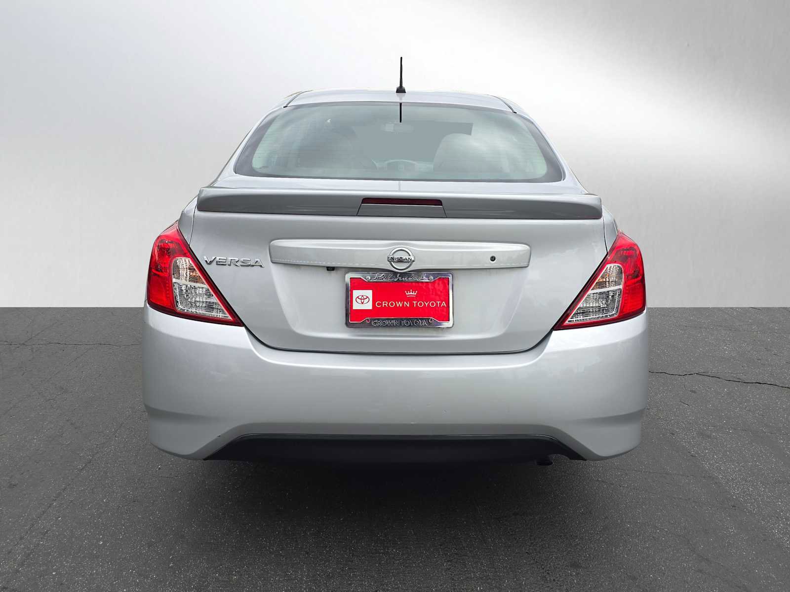 Used 2019 Nissan Versa S Plus image 6