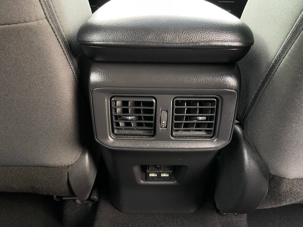 Used 2021 Toyota RAV4 XLE image 36