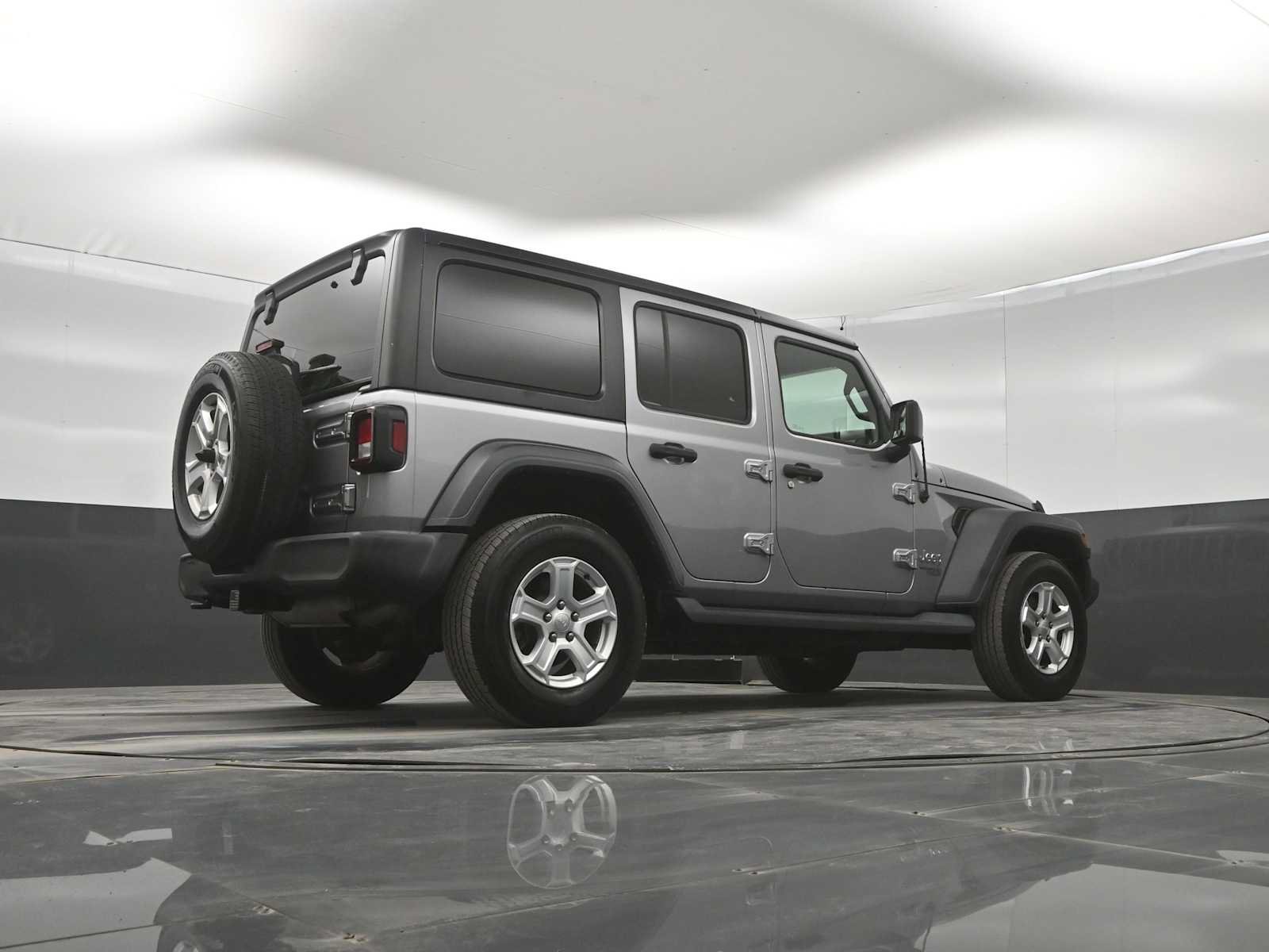 Used 2018 Jeep Wrangler Unlimited Sport S AWD/4WD image 38