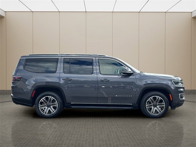 Used 2024 Jeep Wagoneer Series II w/ Flexible Seating Group image 6